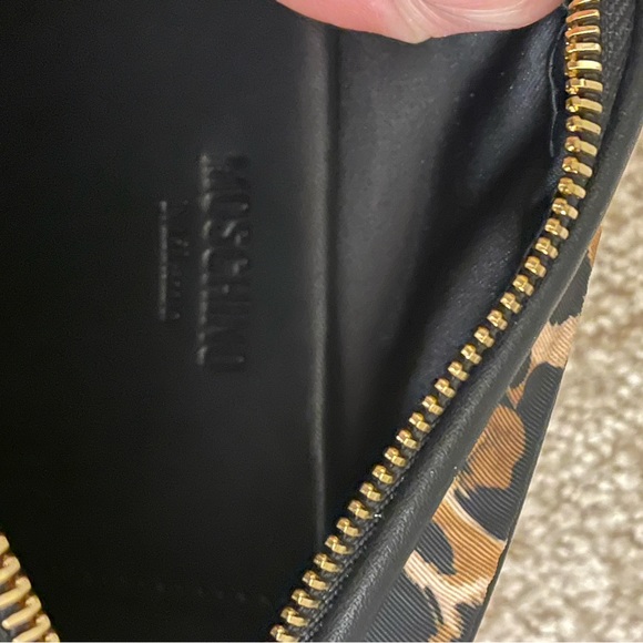 Moschino Leopard Small Crossbody Bag - Picture 3 of 9